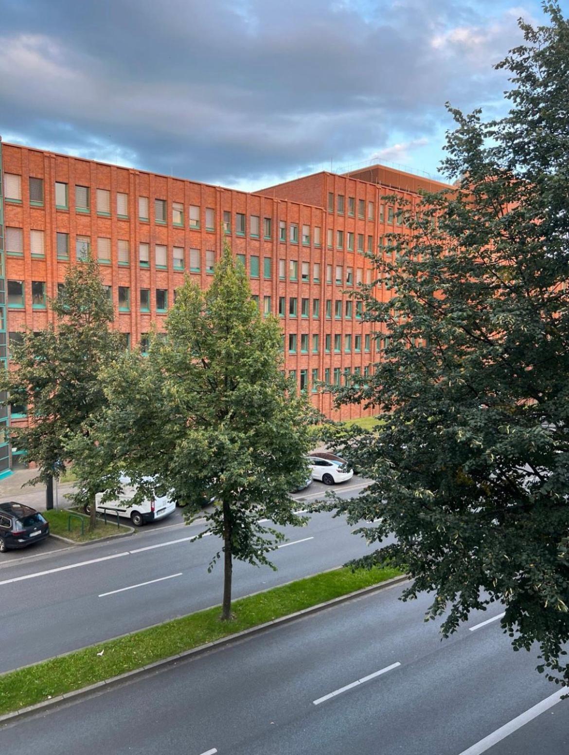 Moderne Und Helle Ferienwohnung Im Herzen Der Stadt Dortmund Kültér fotó